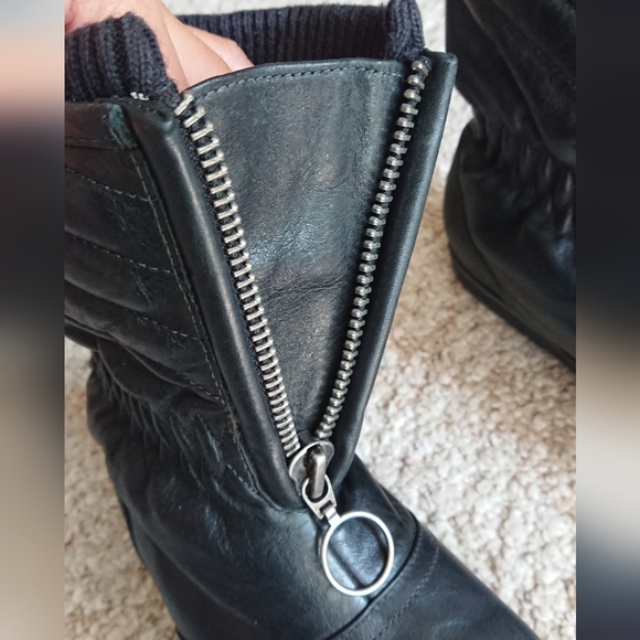 Sorel Black Leather Quilted Winter Calf High Boots Size 8 - Picture 16 of 16